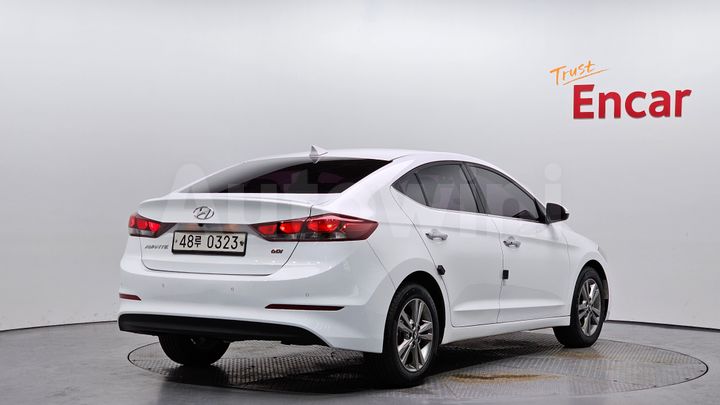 Hyundai Avante 2017 — 2