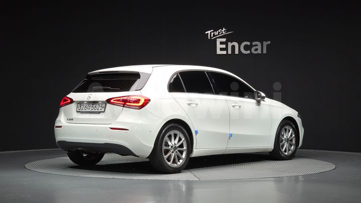 Mercedes Benz A Class 2019 — 2