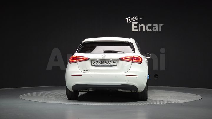 Mercedes Benz A Class 2019 — 4