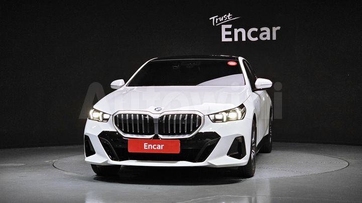 BMW 5 Series 2025 — 4
