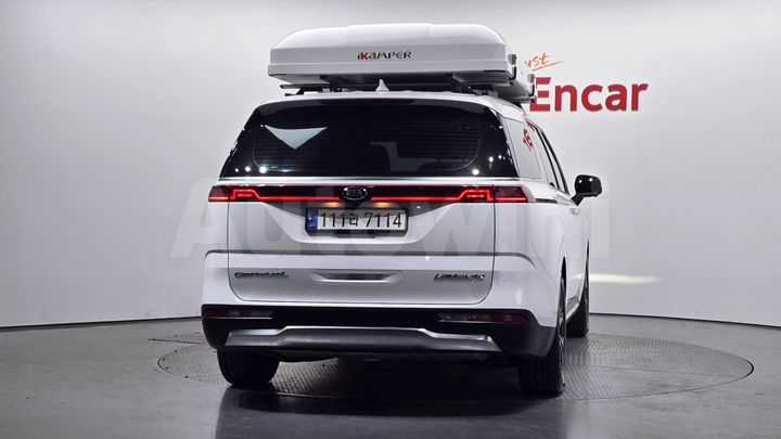 Kia Carnival 2021 — 4