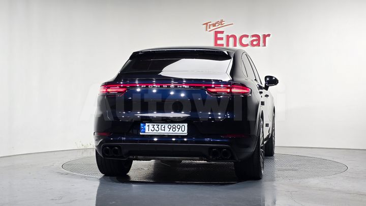 Porsche Cayenne 2023 — 4