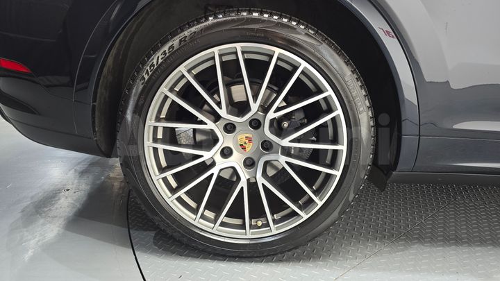 Porsche Cayenne 2023 — 5