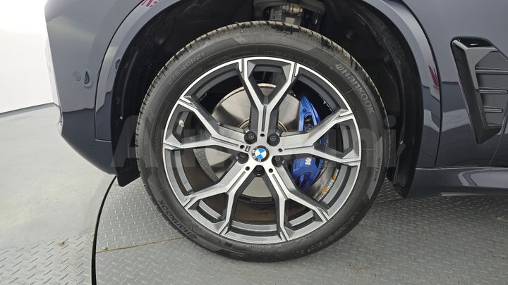 BMW X5 2026 — 5