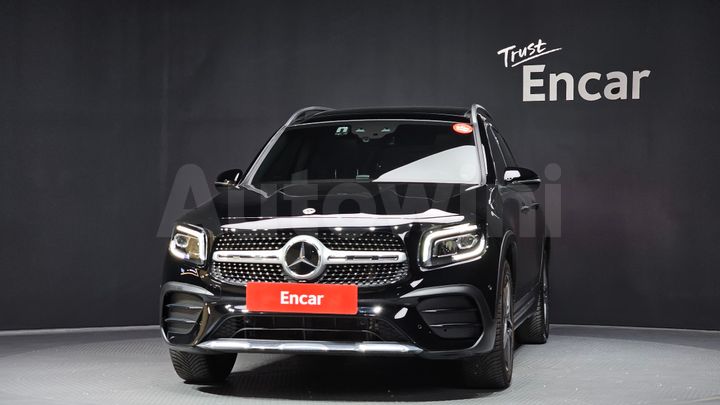 Mercedes Benz GLB Class 2023 — 3