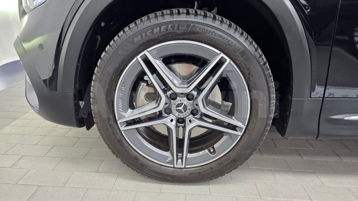 Mercedes Benz GLB Class 2023 — 5