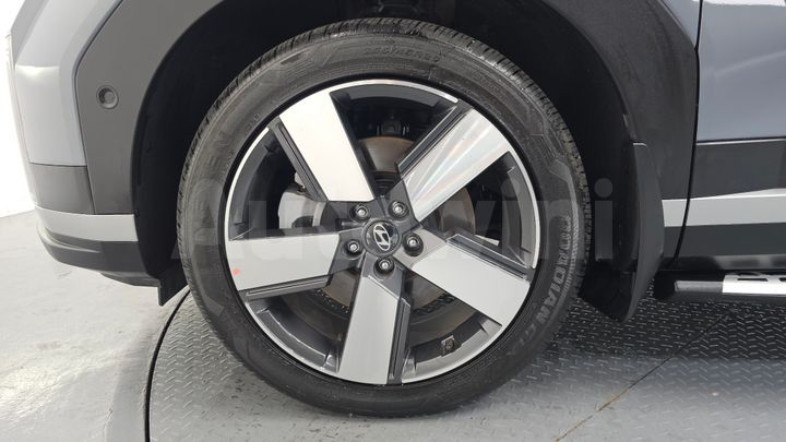 Hyundai SantaFe 2025 — 5