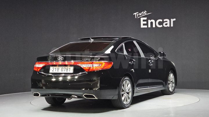 Hyundai Grandeur 2017 — 2