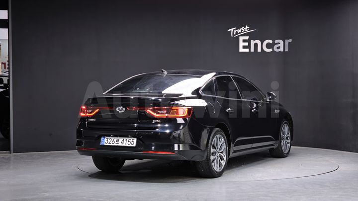 Renault SM6 2017 — 2
