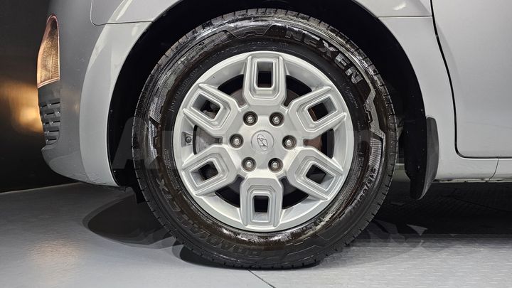 Hyundai Staria 2022 — 5