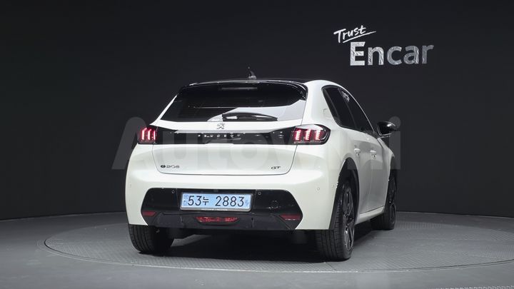 Peugeot 208 2021 — 4