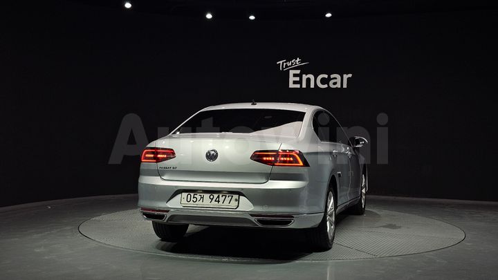 Volkswagen Passat 2018 — 4