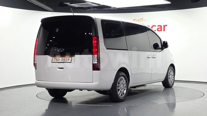 Hyundai Staria 2022 — 2
