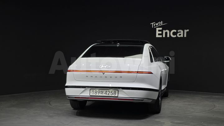 Hyundai Grandeur 2023 — 4