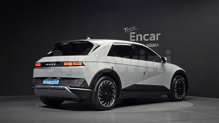 Hyundai Ioniq5 2023 — 2