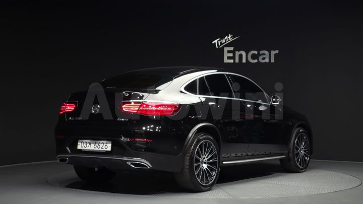 Mercedes Benz GLC Class 2018 — 2