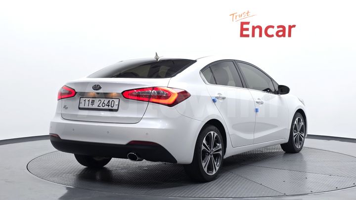 Kia K3 2015 — 2