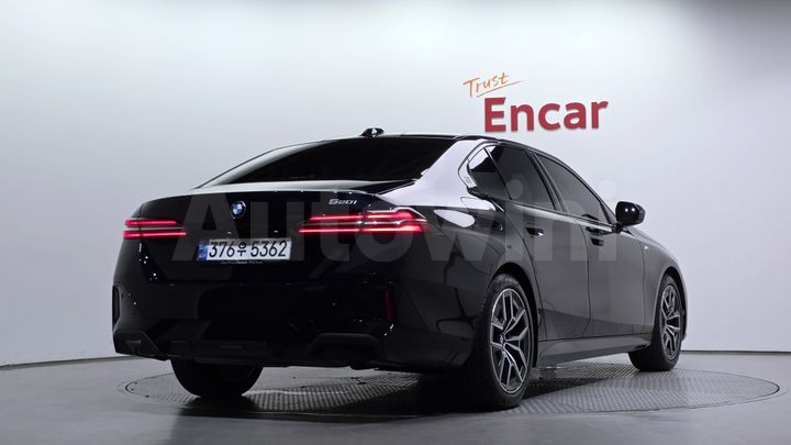 BMW 5 Series 2025 — 2