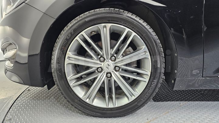 Hyundai Aslan 2015 — 5