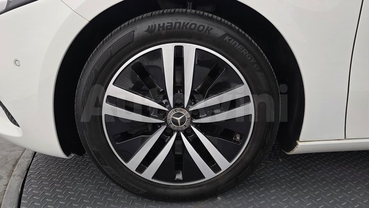 Mercedes Benz A Class 2021 — 5