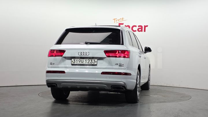 Audi Q7 2019 — 5