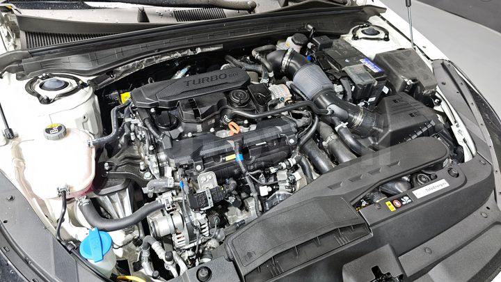 Kia K5 2025 — 5
