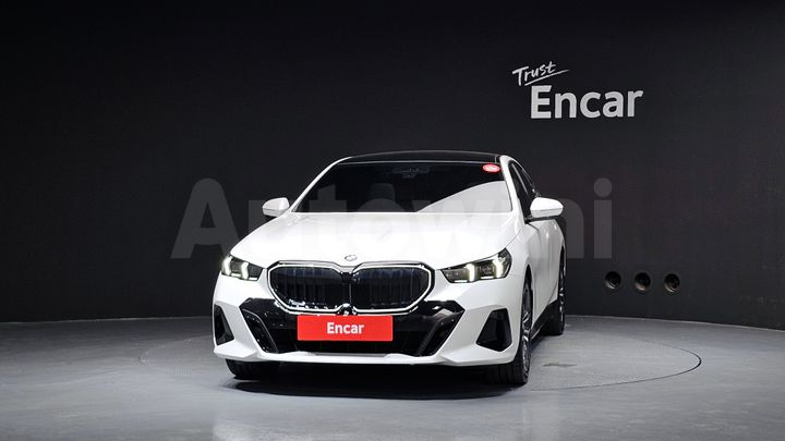 BMW 5 Series 2026 — 3