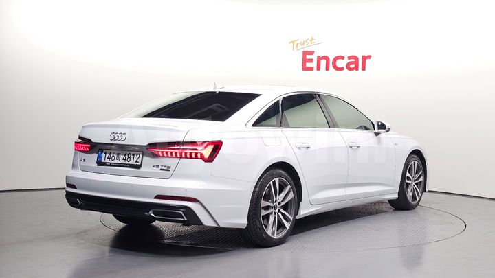 Audi A6 2022 — 2