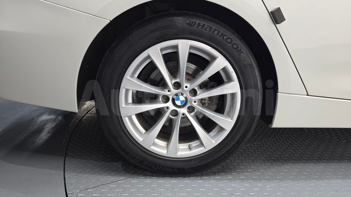 BMW 3 Series 2016 — 5