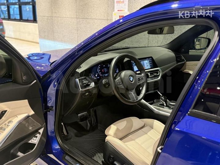 BMW 3 Series 2021 — 5
