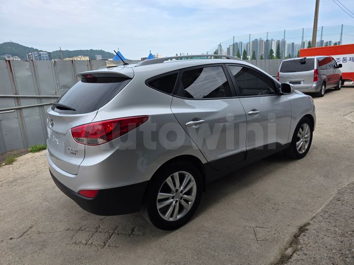 Hyundai Tucson 2011 — 5