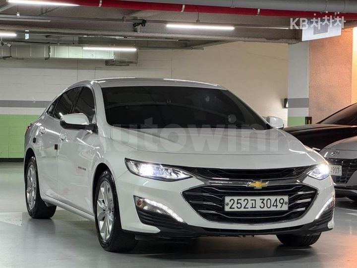 Chevrolet Malibu 2019 — 2