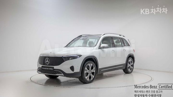 Mercedes Benz EQB