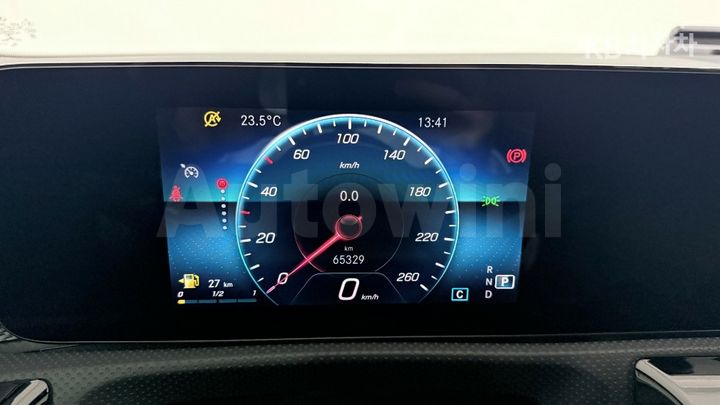 Mercedes Benz A Class 2021 — 5