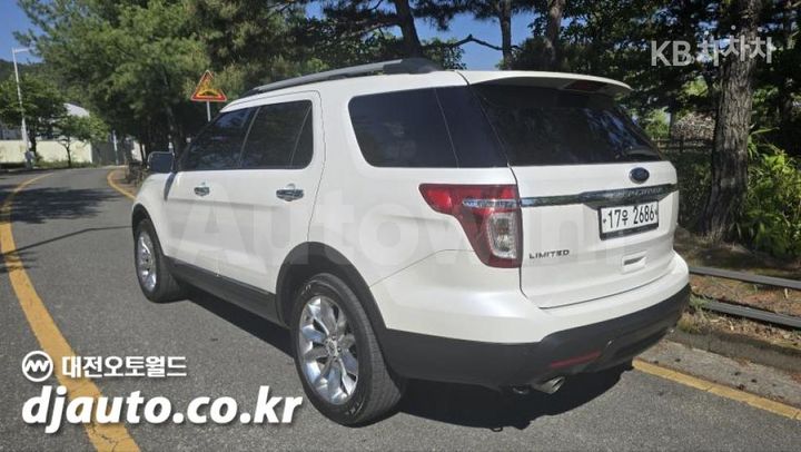 Ford Explorer 2014 — 4
