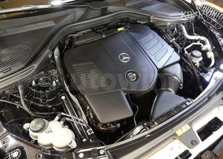 Mercedes Benz GLC Class 2024 — 5