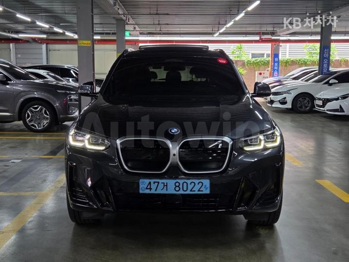 BMW iX3 2022 — 3