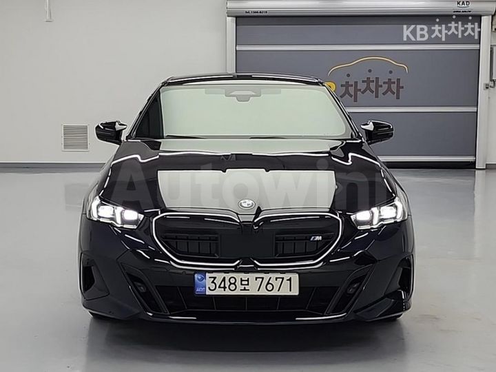 BMW 5 Series 2024 — 2