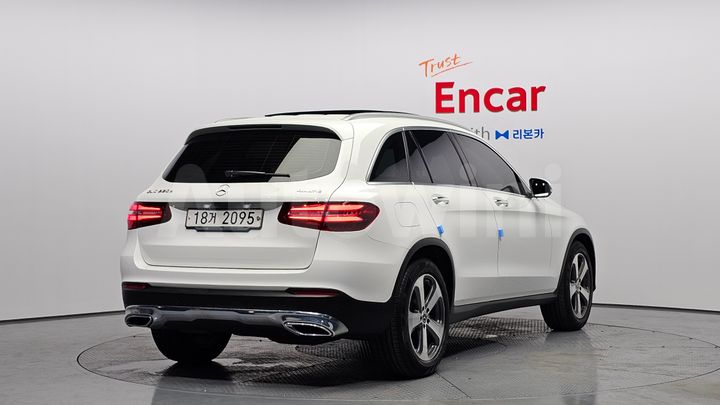 Mercedes Benz GLC Class 2018 — 2