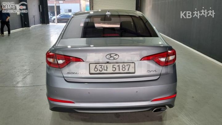 Hyundai Sonata 2015 KMHE341CBFA018180 — 4