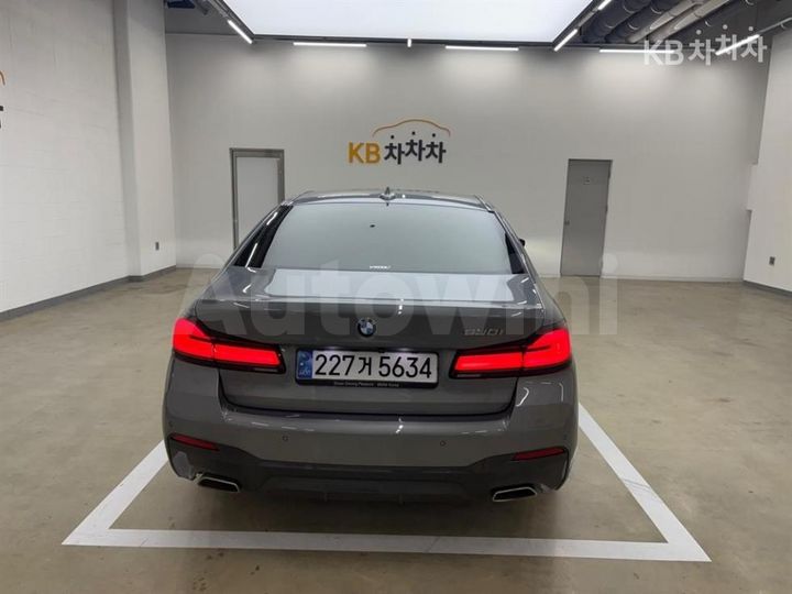 BMW 5 Series 2023 — 5