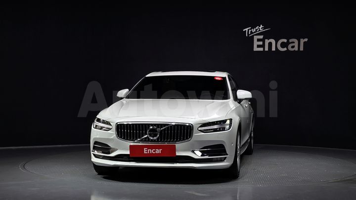 Volvo S90 2019 — 3