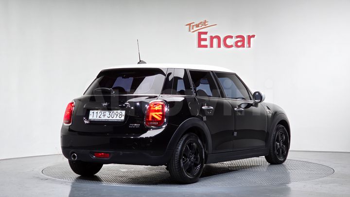 Mini Cooper 2020 — 2