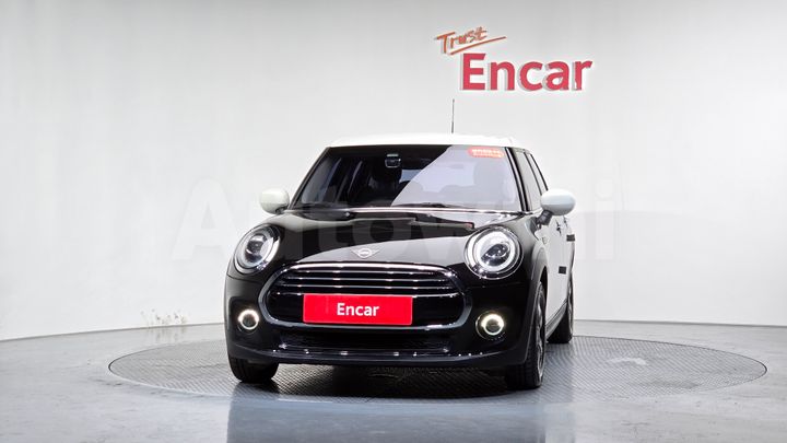 Mini Cooper 2020 — 3