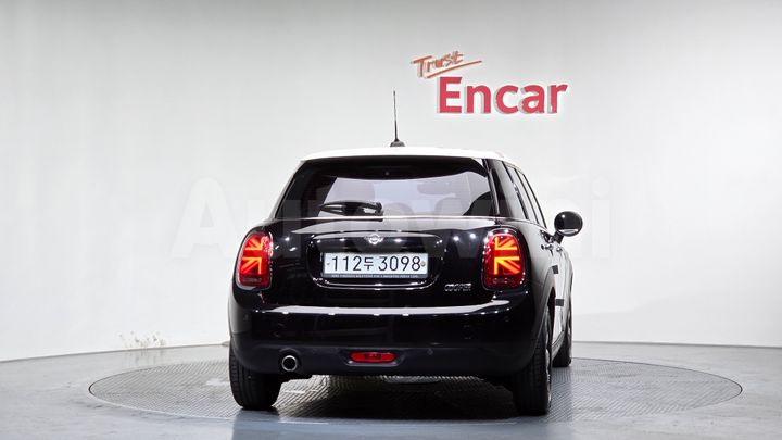 Mini Cooper 2020 — 4