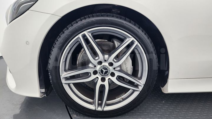 Mercedes Benz E Class 2020 — 5