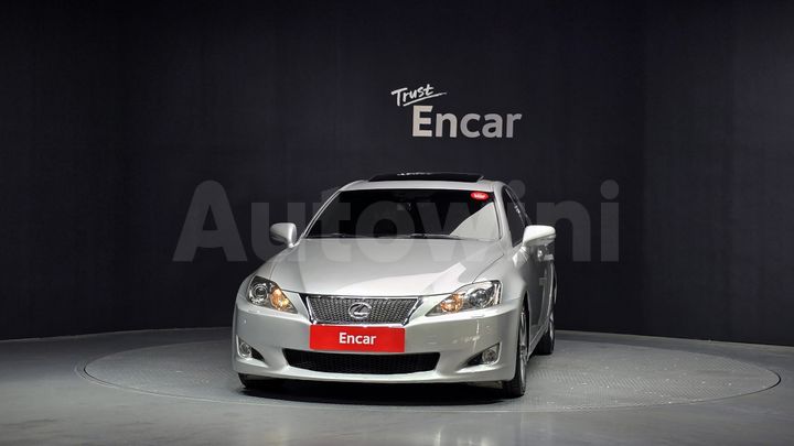 Lexus IS 2010 — 3