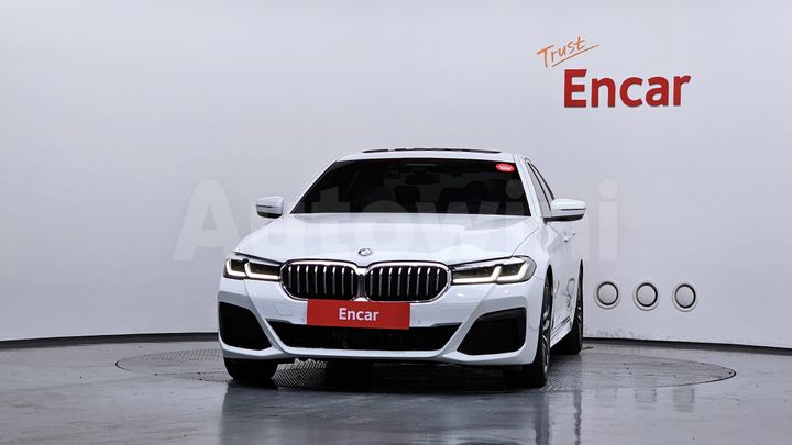 BMW 5 Series 2023 — 3