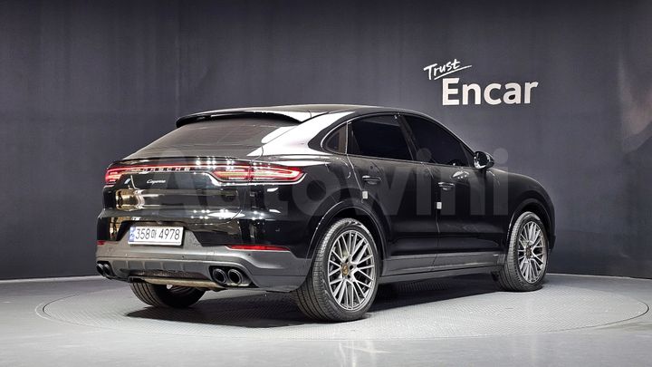 Porsche Cayenne 2023 — 2
