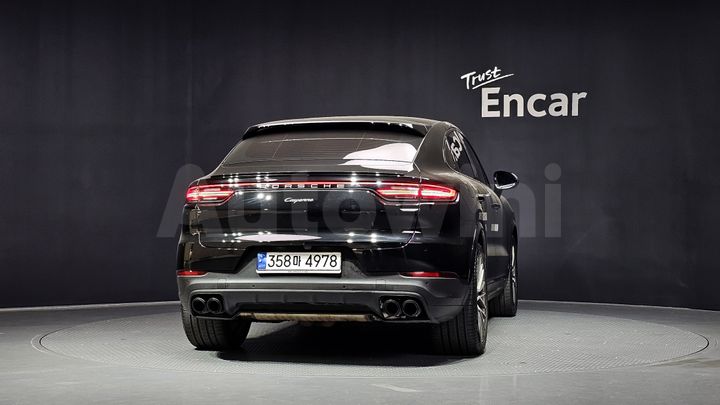 Porsche Cayenne 2023 — 4